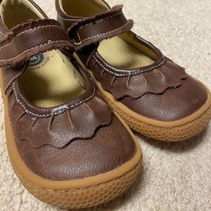 Girls size 11 Livie and Luca